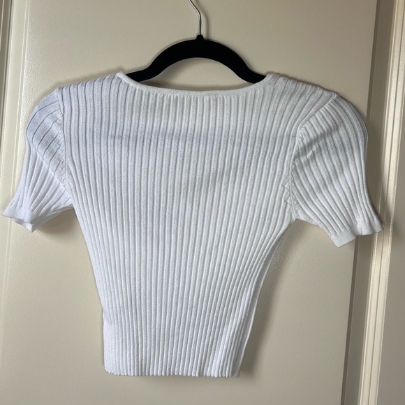 Glassons WHITE Ribbed Keyhole Crop Top - Picture 4 of 5
